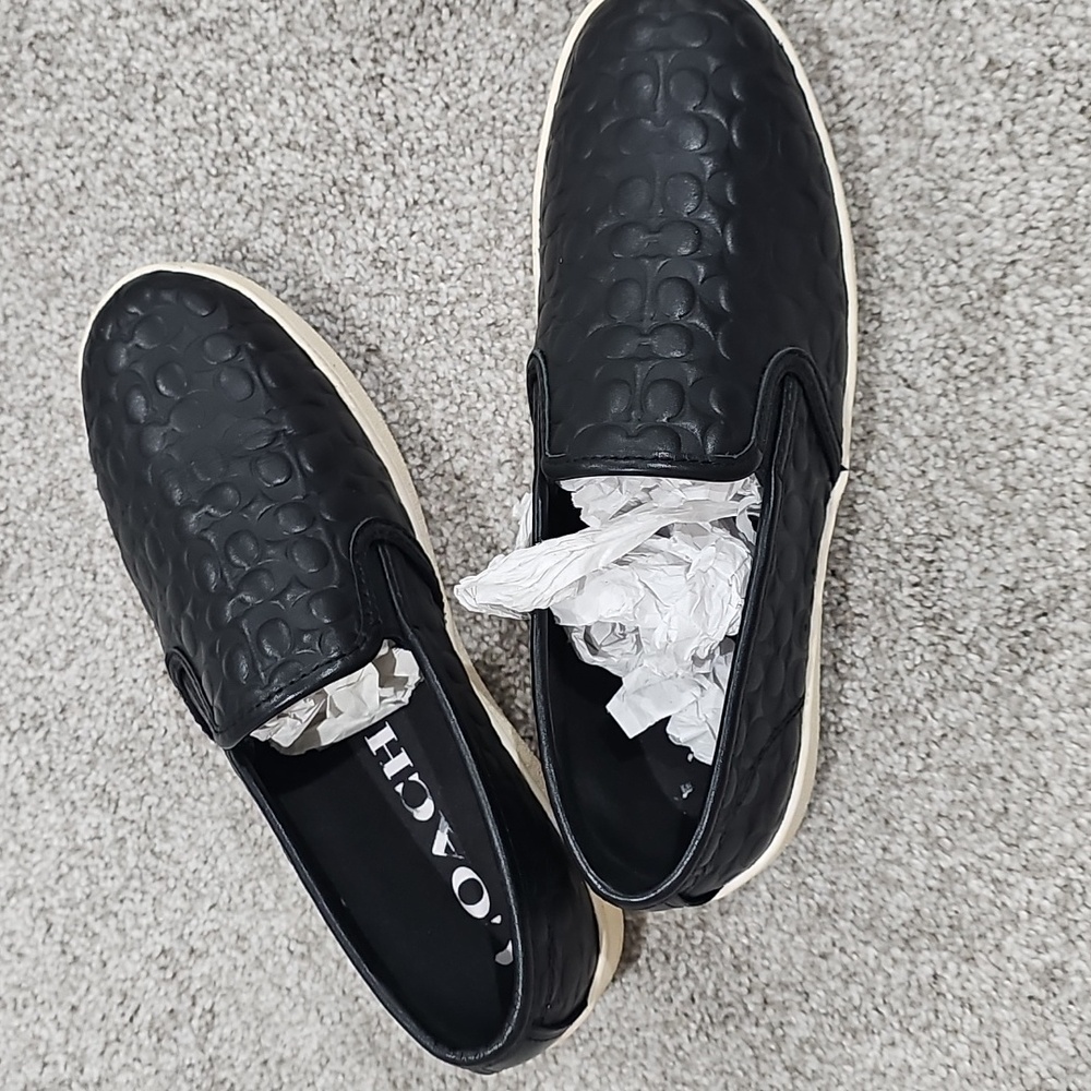 Women's shoes